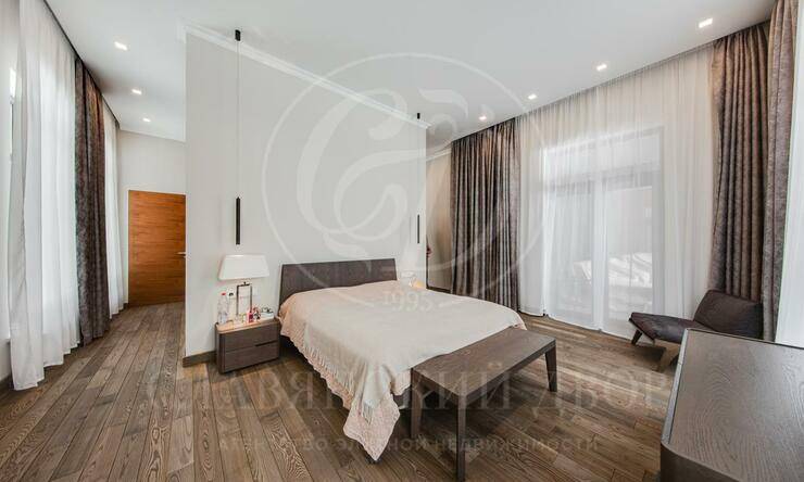 Лот-10301-306934 продажа дома Киевское шоссе Графские пруды