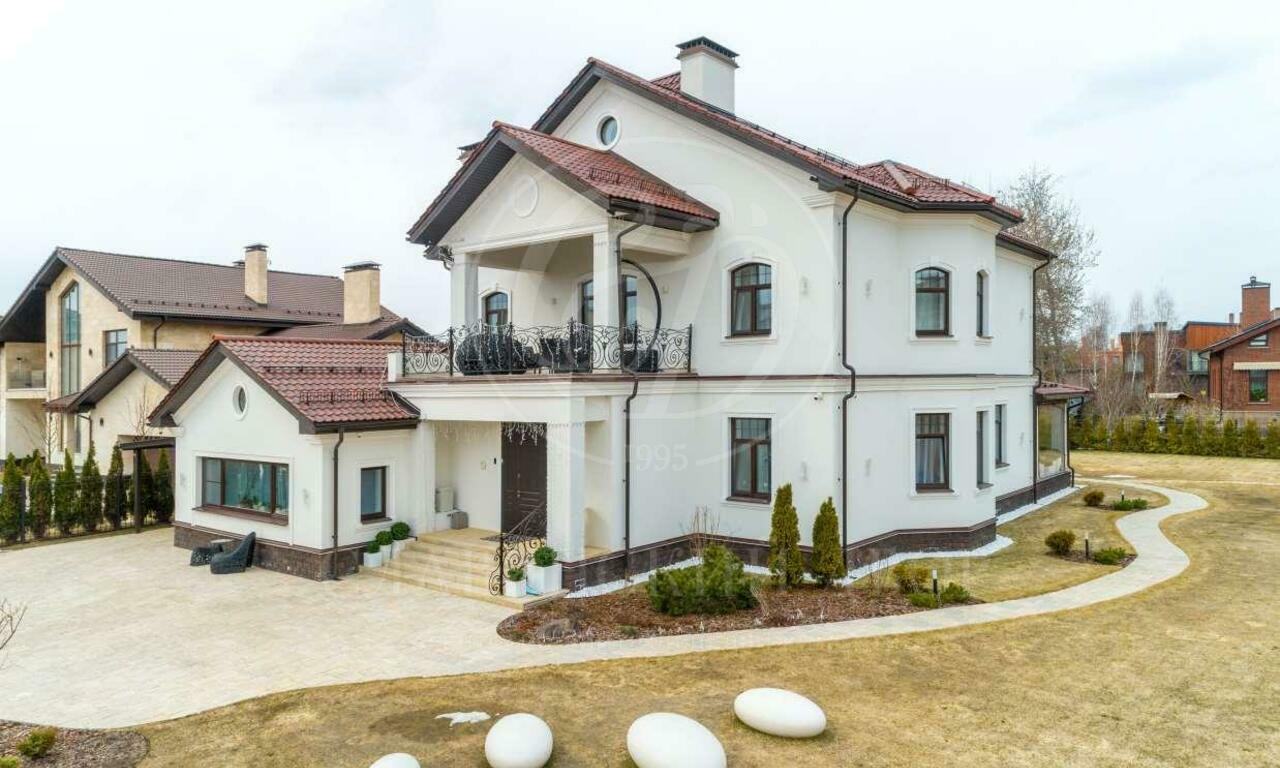 Современный новый дом в Монтевиле
