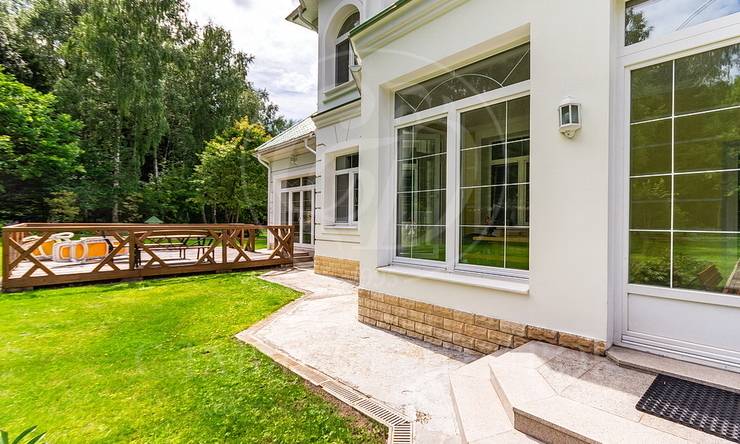 Лот-10361-309513 продажа дома Киевское шоссе Ново-Спасское