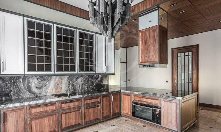 Лот-10368-309886 аренда дома Рублево-Успенское шоссе Жуковка 21 (XXI)