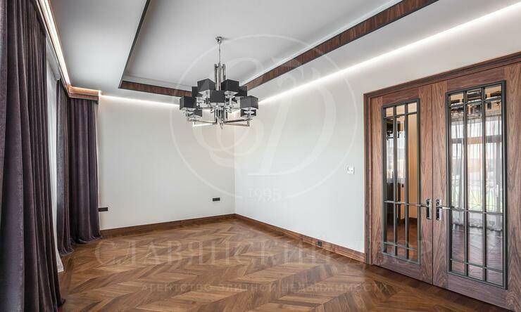 Лот-10368-309894 аренда дома Рублево-Успенское шоссе Жуковка 21 (XXI)