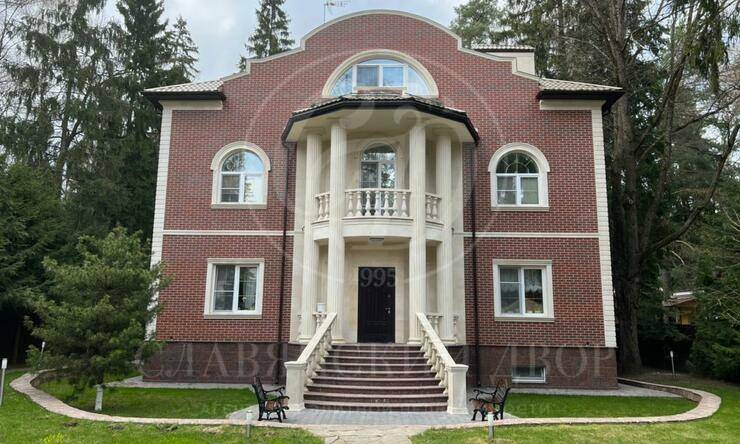 Дом в классическом стиле в Жуковке!