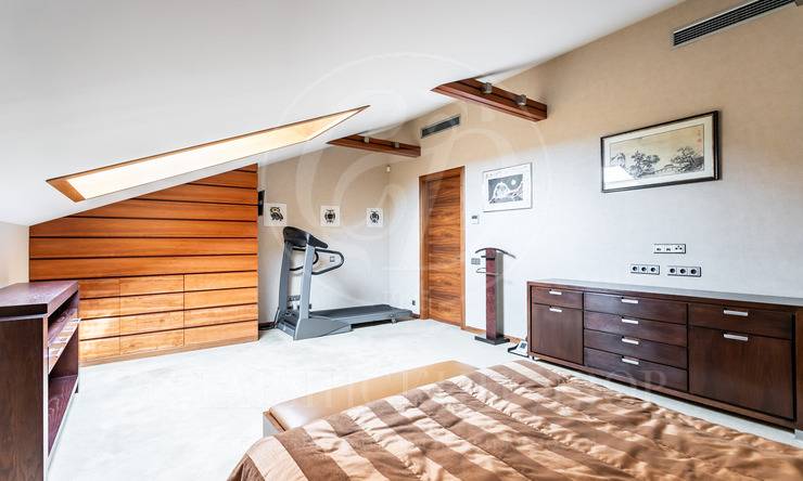 Лот-12561-310477 Продажа квартиры Остоженка