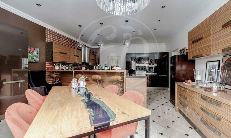 Лот-10218-310733 продажа дома Рублево-Успенское шоссе Усово Престиж