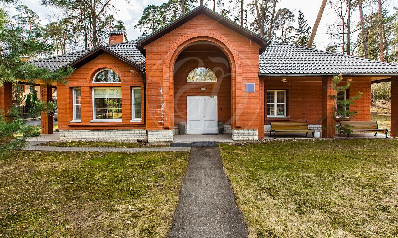 В аренду дом в поселке Петрово-Дальнее