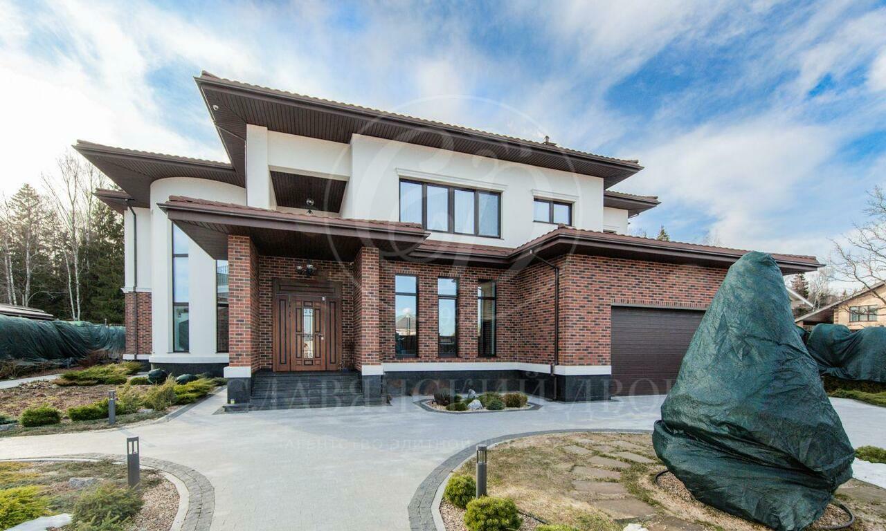 На продажу дом в поселке Усадьба Жодочи