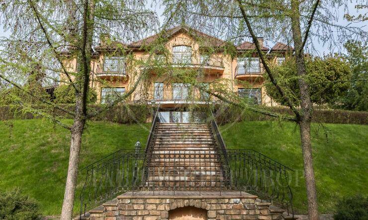 Лот-10451-315403 продажа дома Москва Куркино