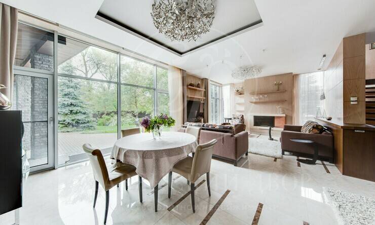 Лот-10467-316605 продажа дома Киевское шоссе Зимний сад 