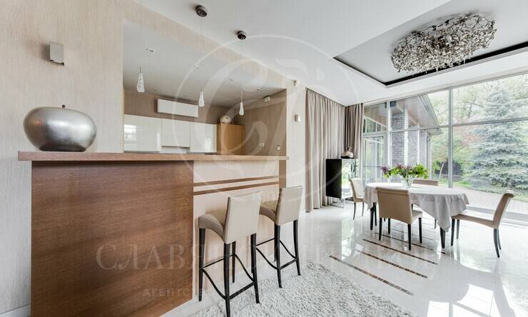 Лот-10467-316609 продажа дома Киевское шоссе Зимний сад 