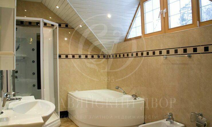 Лот-463-320041 аренда дома Рублево-Успенское шоссе Изумрудный век