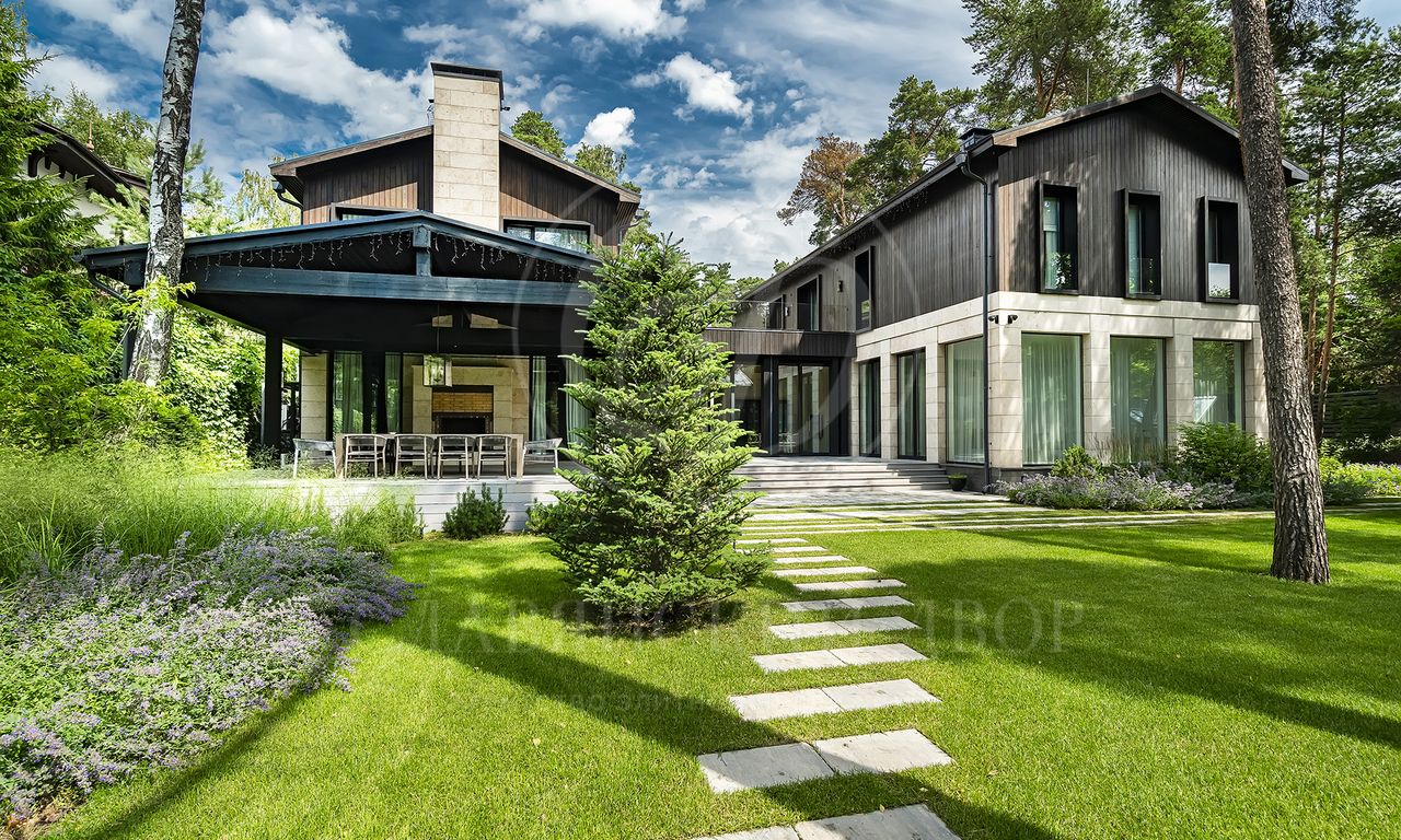На продажу дом в поселке Нива-1