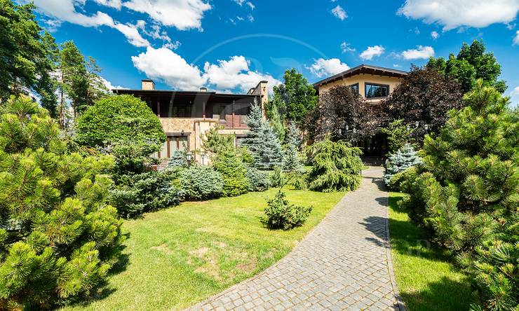 Лот-10512-320619 продажа дома Новорижское шоссе Бенилюкс