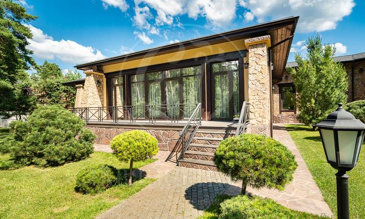 Лот-10512-320629 продажа дома Новорижское шоссе Бенилюкс