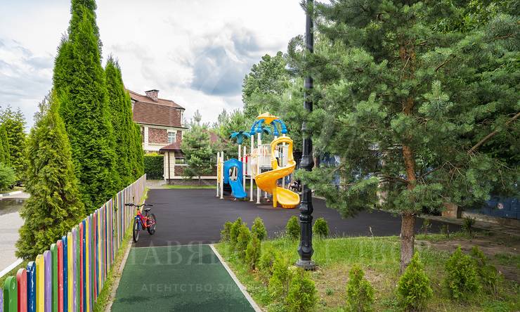 Лот-807-323897 посёлок Ильинка Лейнхаусы Рублево-Успенское шоссе Ильинское