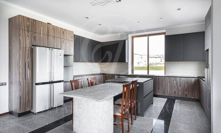 Лот-10592-325166 продажа дома Рублево-Успенское шоссе Шато Соверен (Chateau Souverain)