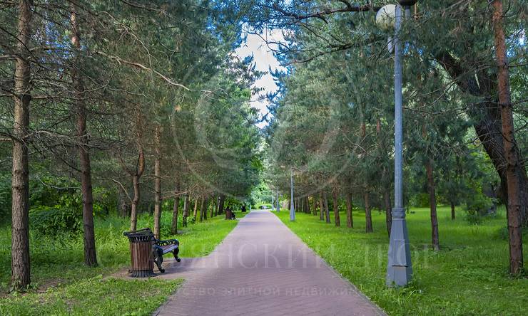 поселок серебряный бор москва