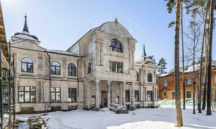 Лот-10636-327125 продажа дома 1-е Успенское шоссе Дипломат