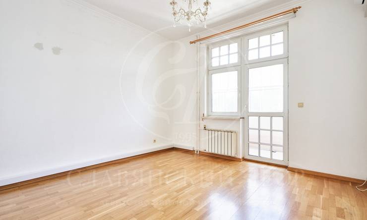 Лот-8221-328000 Продажа квартиры Тверской