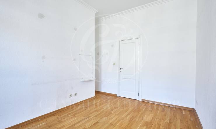 Лот-8221-328041 Продажа квартиры Тверской