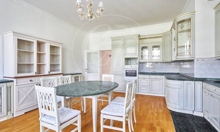 Лот-8221-328060 Продажа квартиры Тверской