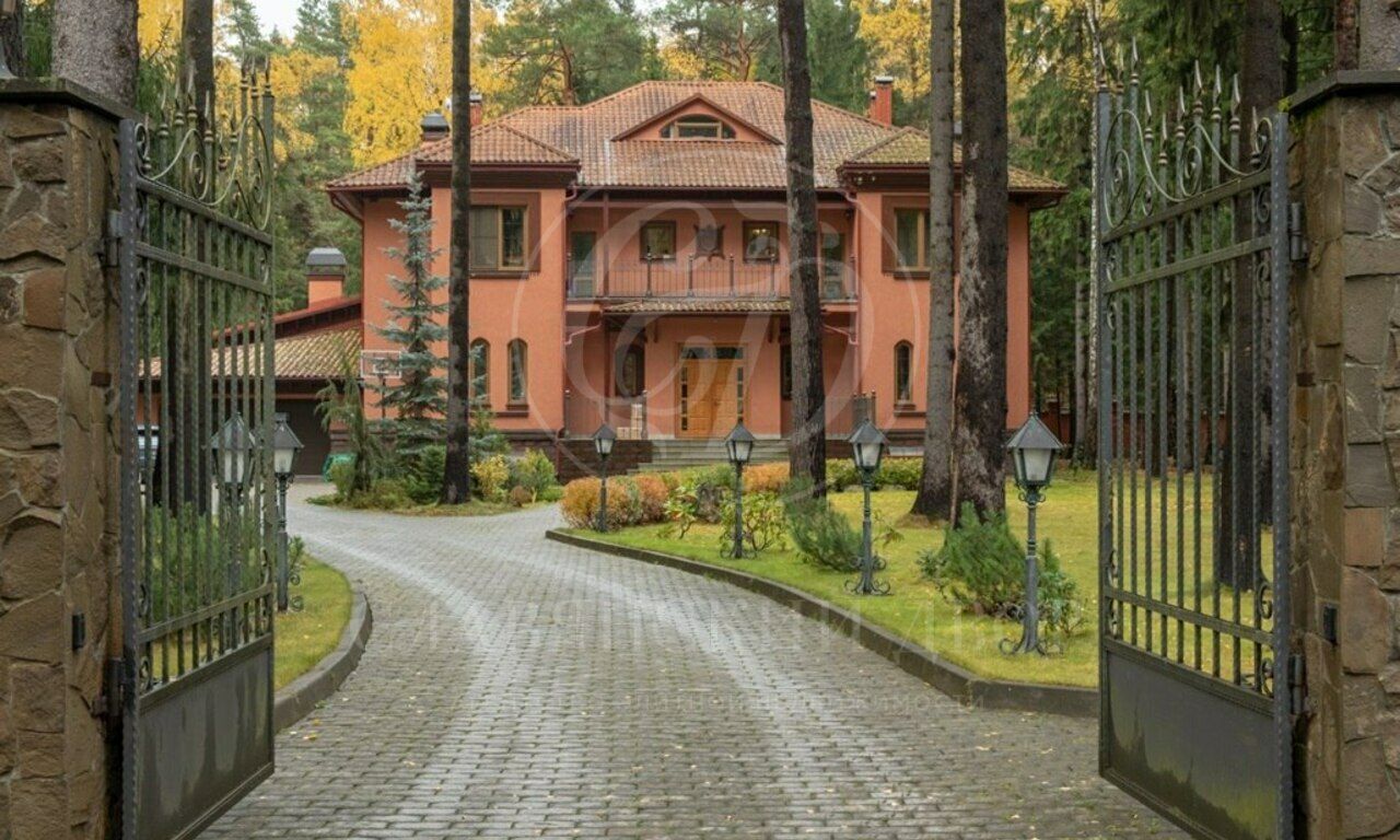 На продажу дом в поселке Лесной ручей 2