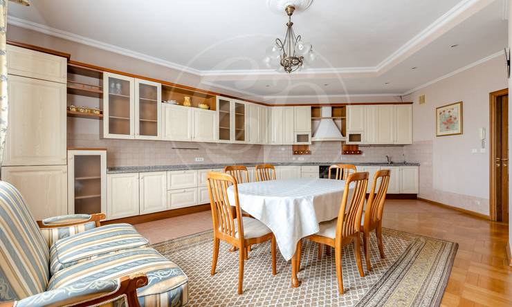 Лот-12734-331013 Продажа квартиры Университет