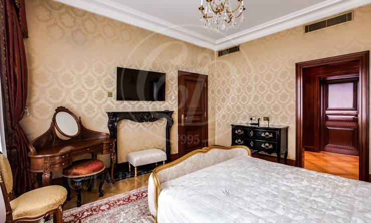 Лот-12758-334565 Продажа квартиры Кремль,Охотный ряд