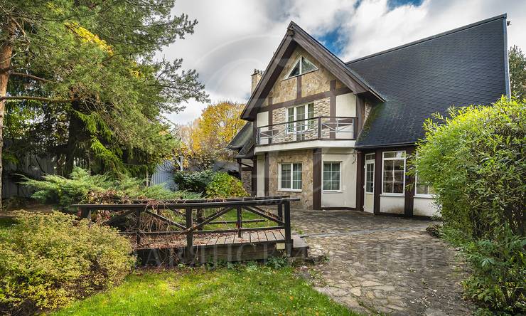 Лот-9216-334798 аренда дома 1-е Успенское шоссе Лапино