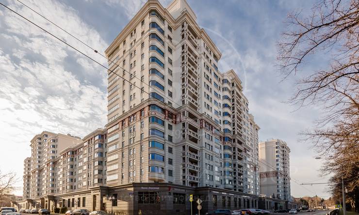 Лот-12795-338632 Продажа квартиры Юг