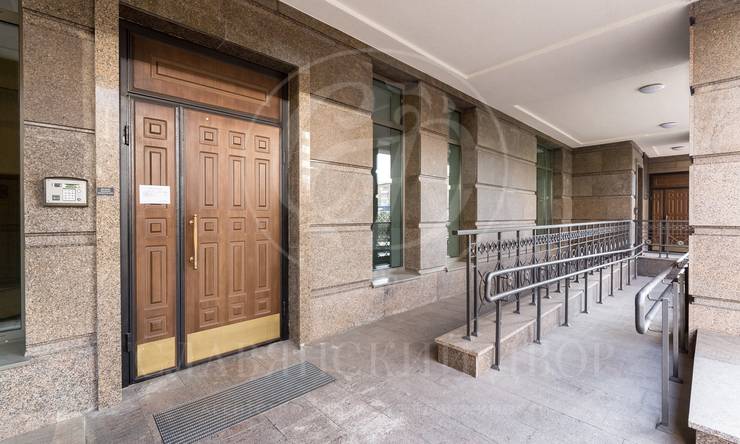 Лот-12796-339155 Продажа квартиры Юг