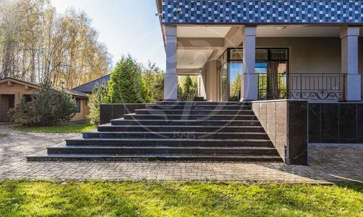 Лот-10921-342668 продажа дома Новорижское шоссе Белая гора