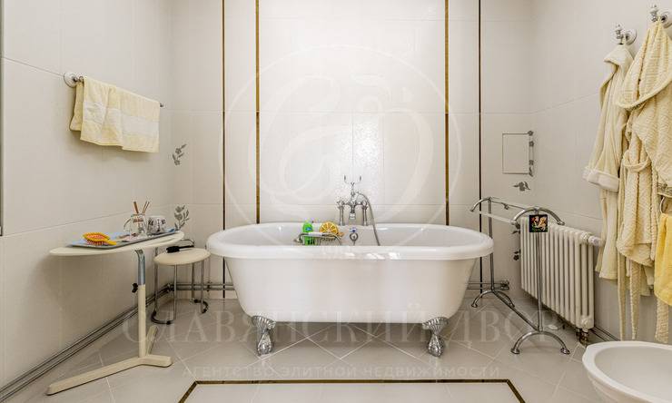 Лот-10921-342709 продажа дома Новорижское шоссе Белая гора