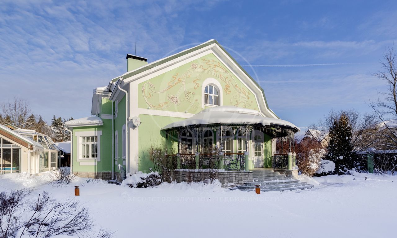 На продажу дом в поселке Белая гора
