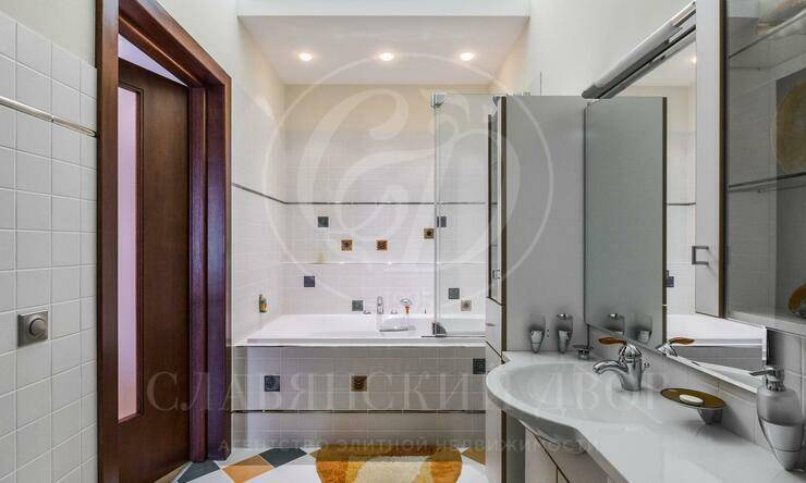 Лот-9339-345688 продажа дома Рублево-Успенское шоссе Корабельные Сосны