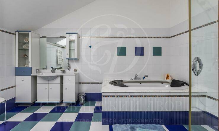 Лот-9339-345693 продажа дома Рублево-Успенское шоссе Корабельные Сосны