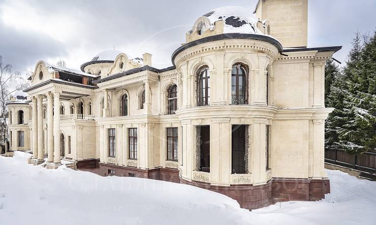Загородная резиденция с бассейном