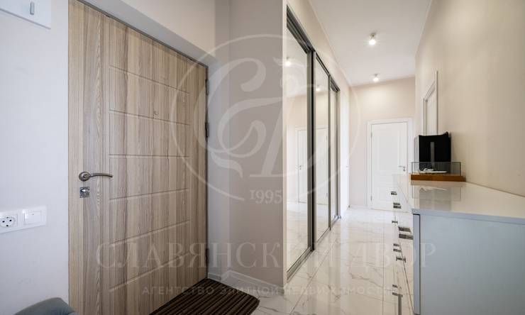 Лот-12892-356642 Продажа квартиры Юг