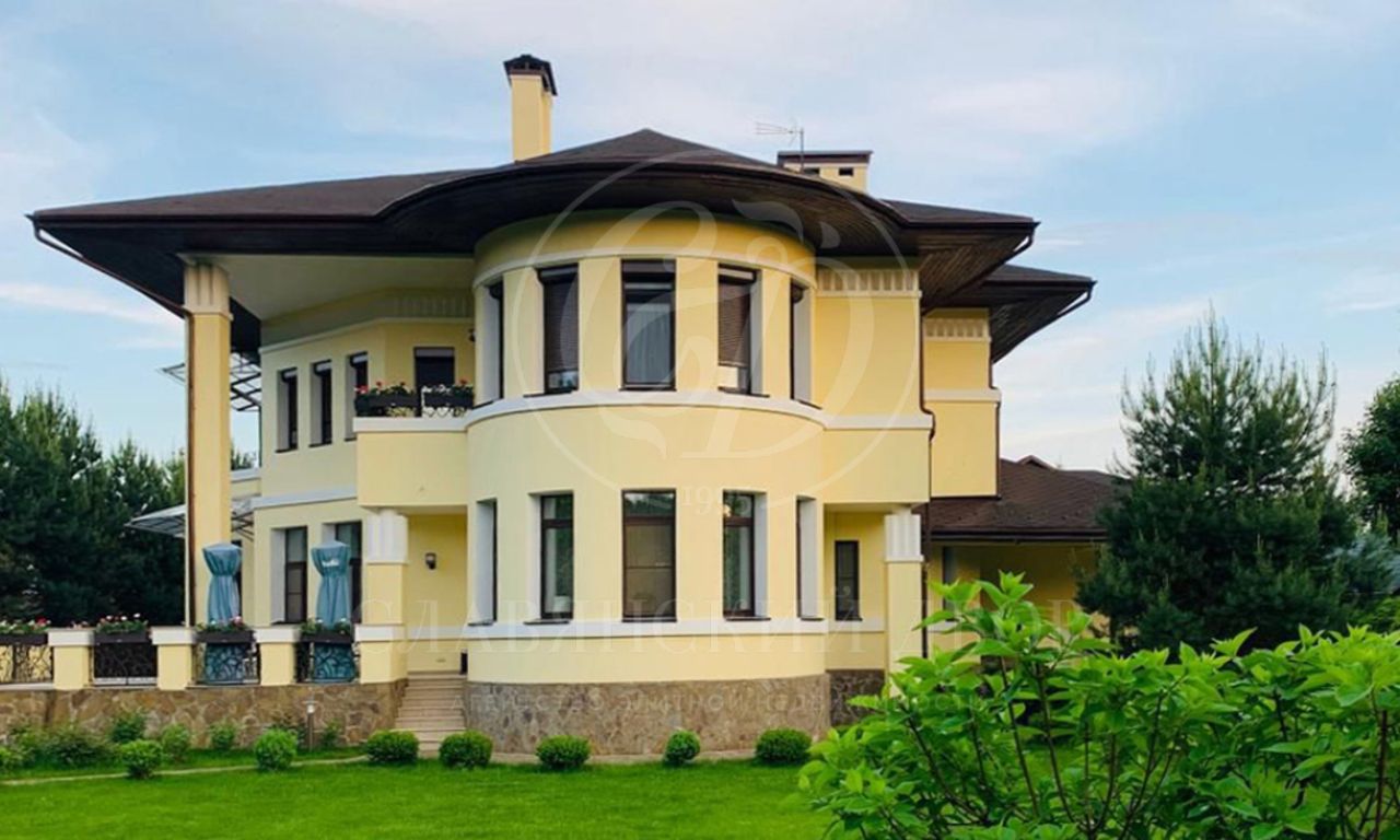 На продажу дом в поселке Горки-8