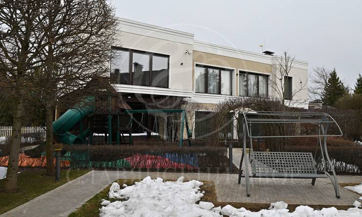 Лот-11280-359405 аренда дома Новорижское шоссе Бенилюкс