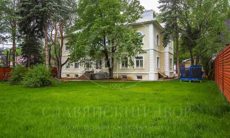 На продажу дом в поселке Новь