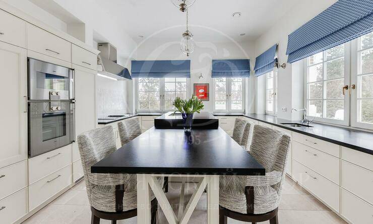 Лот-8021-360260 продажа дома Минское шоссе Довиль