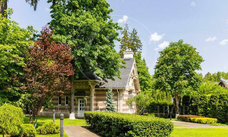 Лот-8021-360282 продажа дома Минское шоссе Довиль