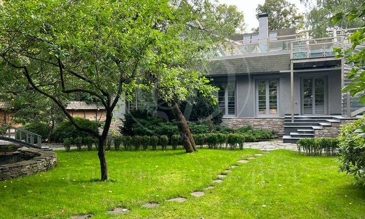 Лот-11045-361717 продажа дома Москва Художников поселок