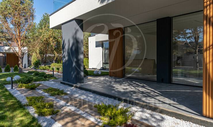 Лот-11402-366422 продажа дома Киевское шоссе Природный парк Каменка