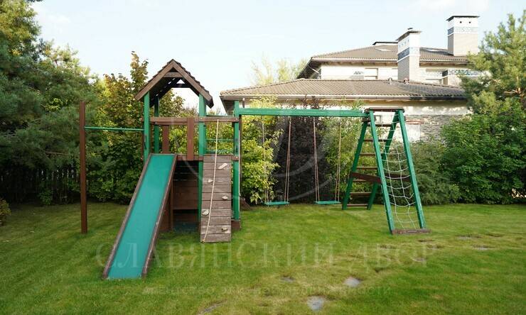 Лот-11104-378556 аренда дома Новорижское шоссе Бенилюкс