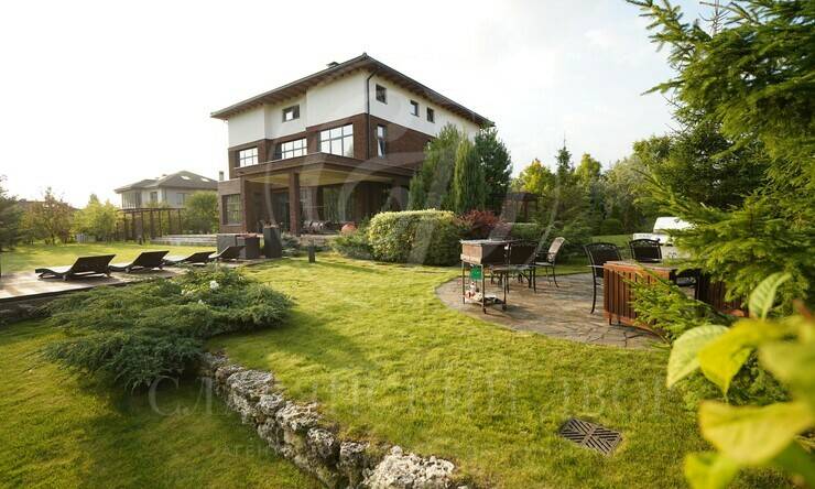 Лот-11104-378578 аренда дома Новорижское шоссе Бенилюкс