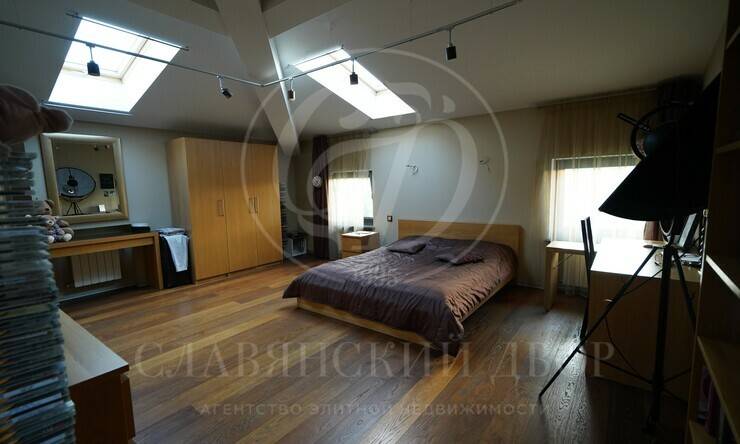 Лот-11104-378732 аренда дома Новорижское шоссе Бенилюкс