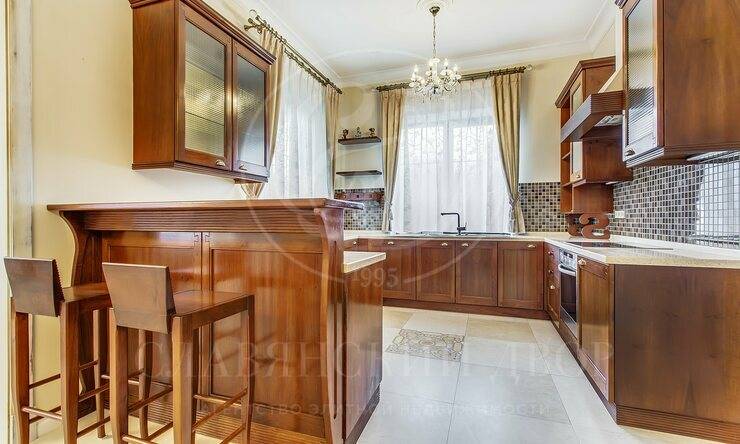 Лот-11572-381206 аренда дома Рублево-Успенское шоссе Изумрудный век