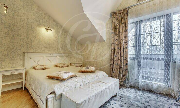 Лот-11572-381208 аренда дома Рублево-Успенское шоссе Изумрудный век