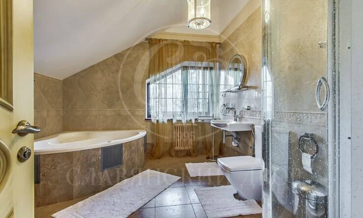 Лот-11572-381209 аренда дома Рублево-Успенское шоссе Изумрудный век